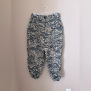 U.S. Airforce Camouflage Ankle Pants Size 28 Women’s